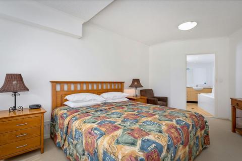 3 Bedroom Apartment (Ocean Views)