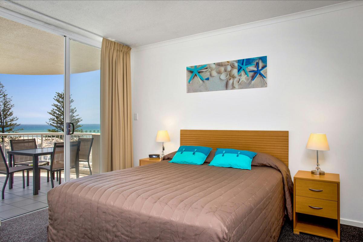 2 Bedroom, 2 Bathroom plus Studio (Ocean View)