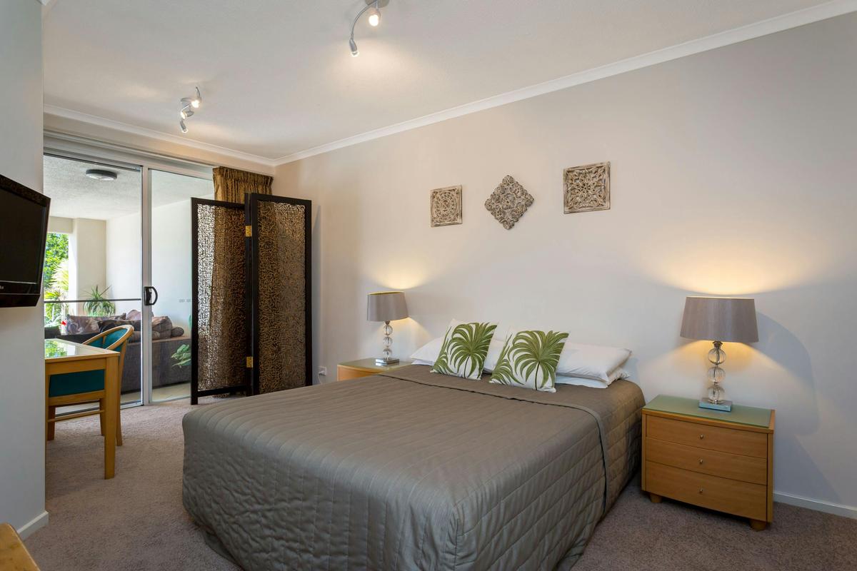 1 Bedroom, 1 Bathroom Apartment