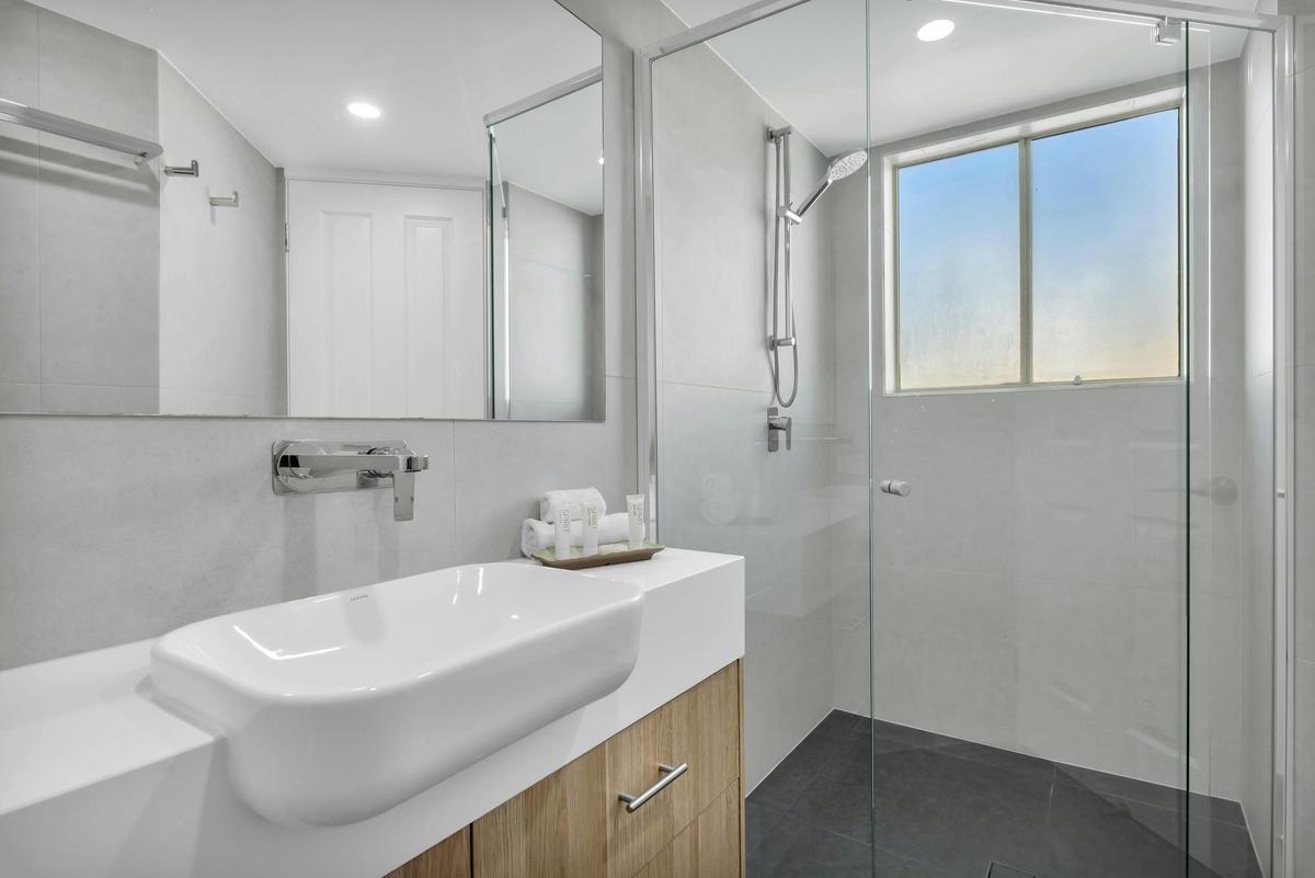 3 Bedroom Executive Low Floor