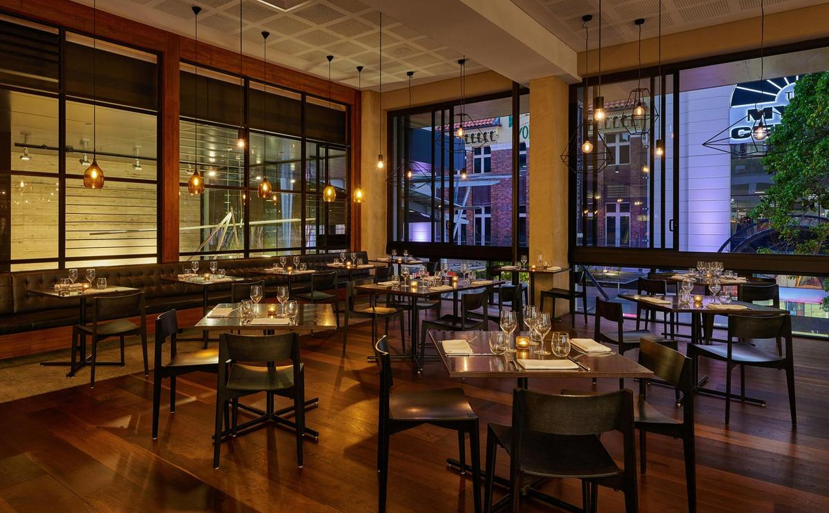 Lennons Restaurant & Bar - Level Two of Hyatt Regency Brisbane
