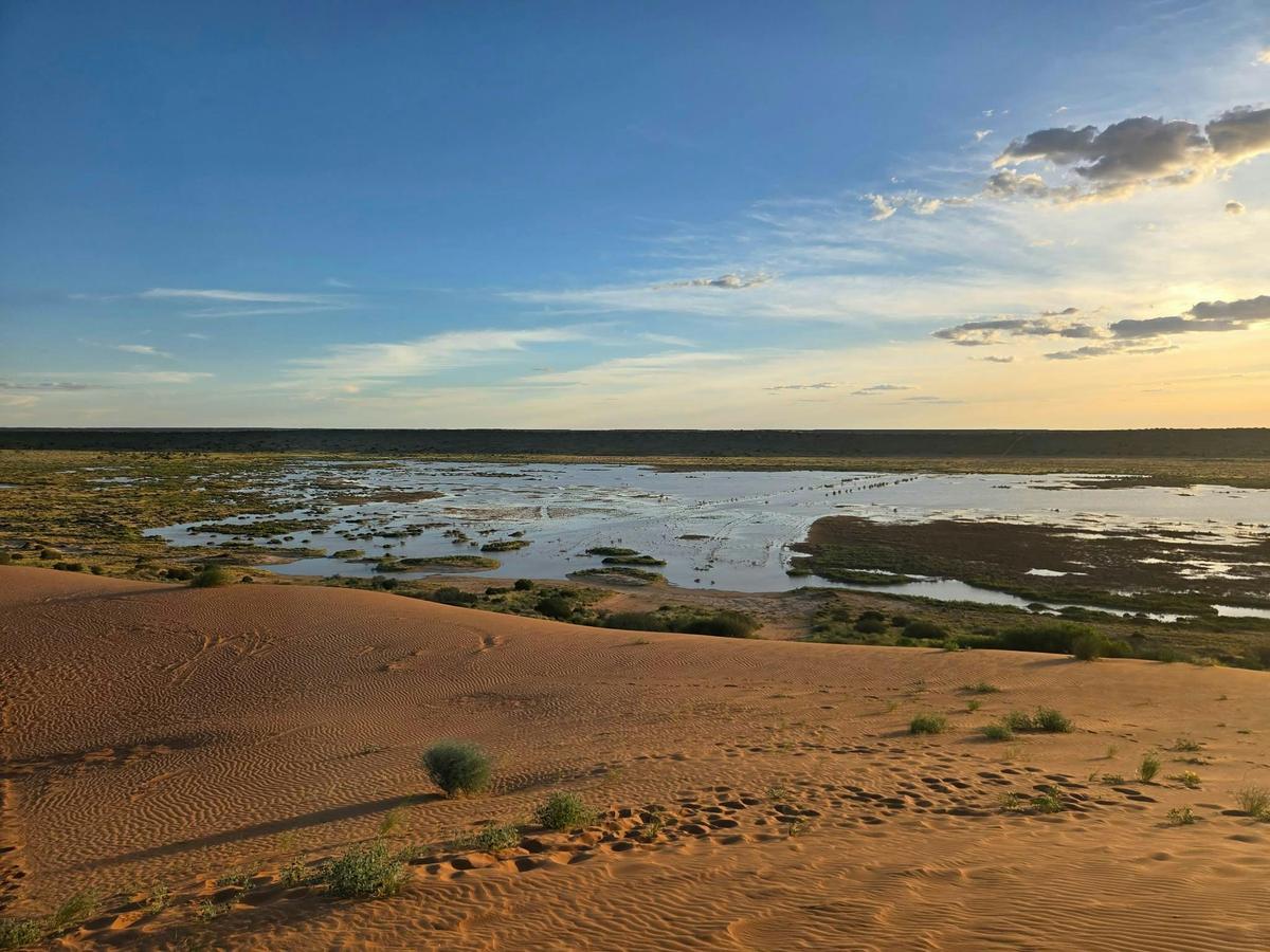 Deluxe  4-Day Lake Eyre Tour