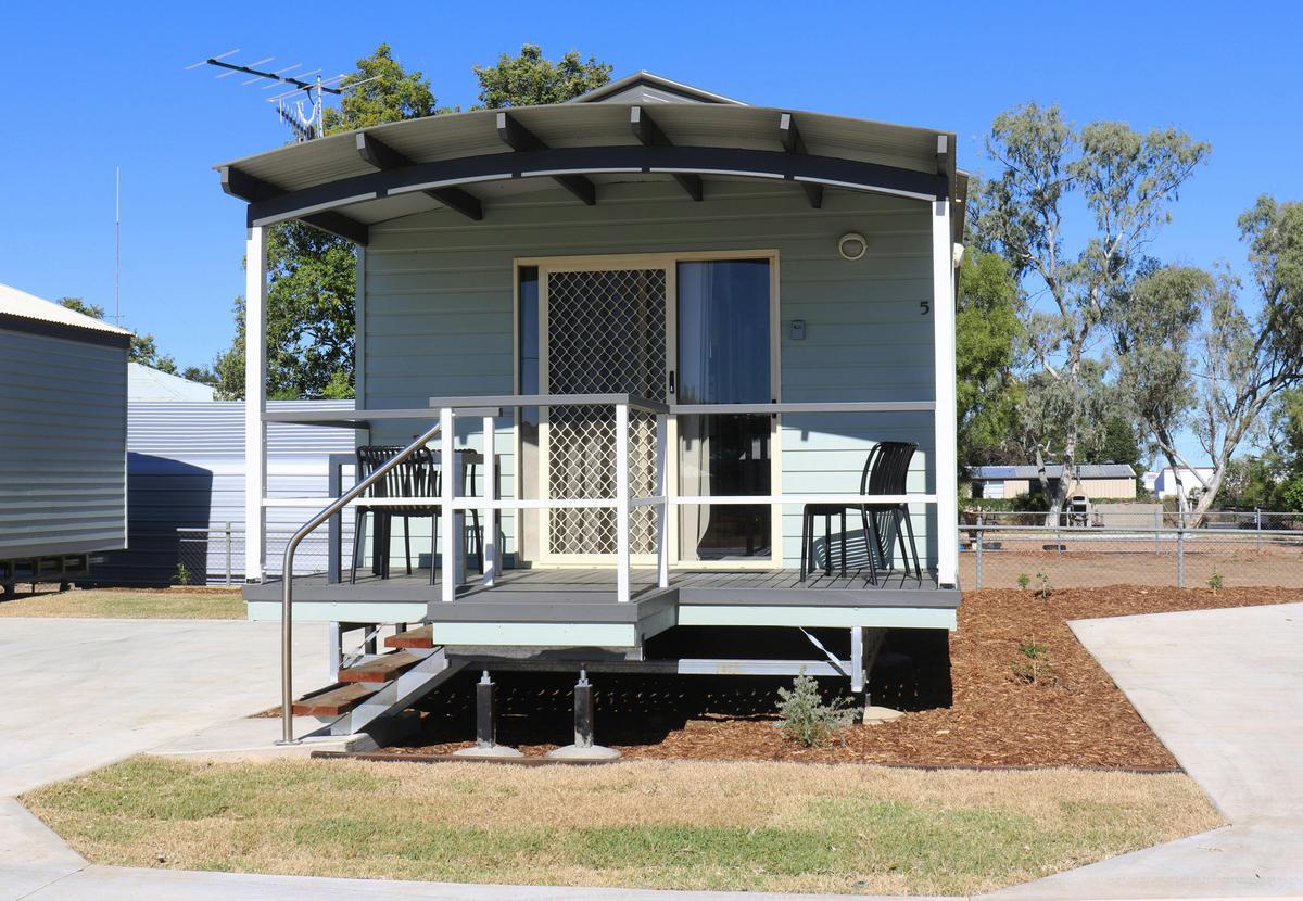 Cabin - Queen with Bunks