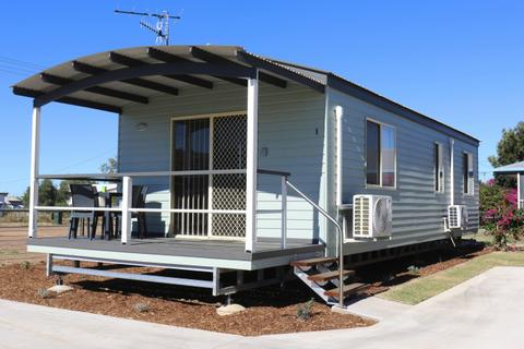 Longreach Starlight Cabins - Boutique  Outback Accommodation