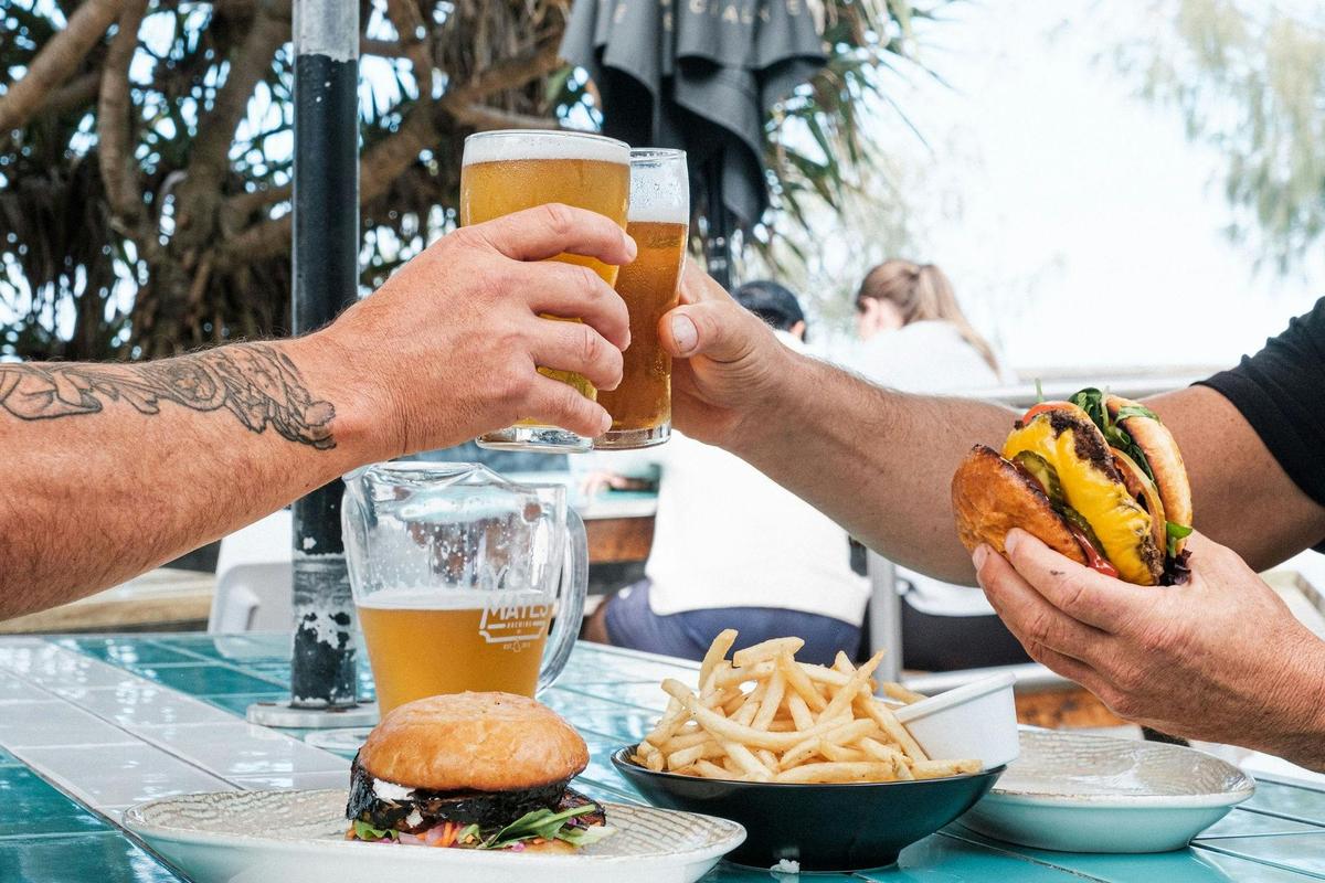 Good views, good vibes and good brews with a Classic American Cheeseburger