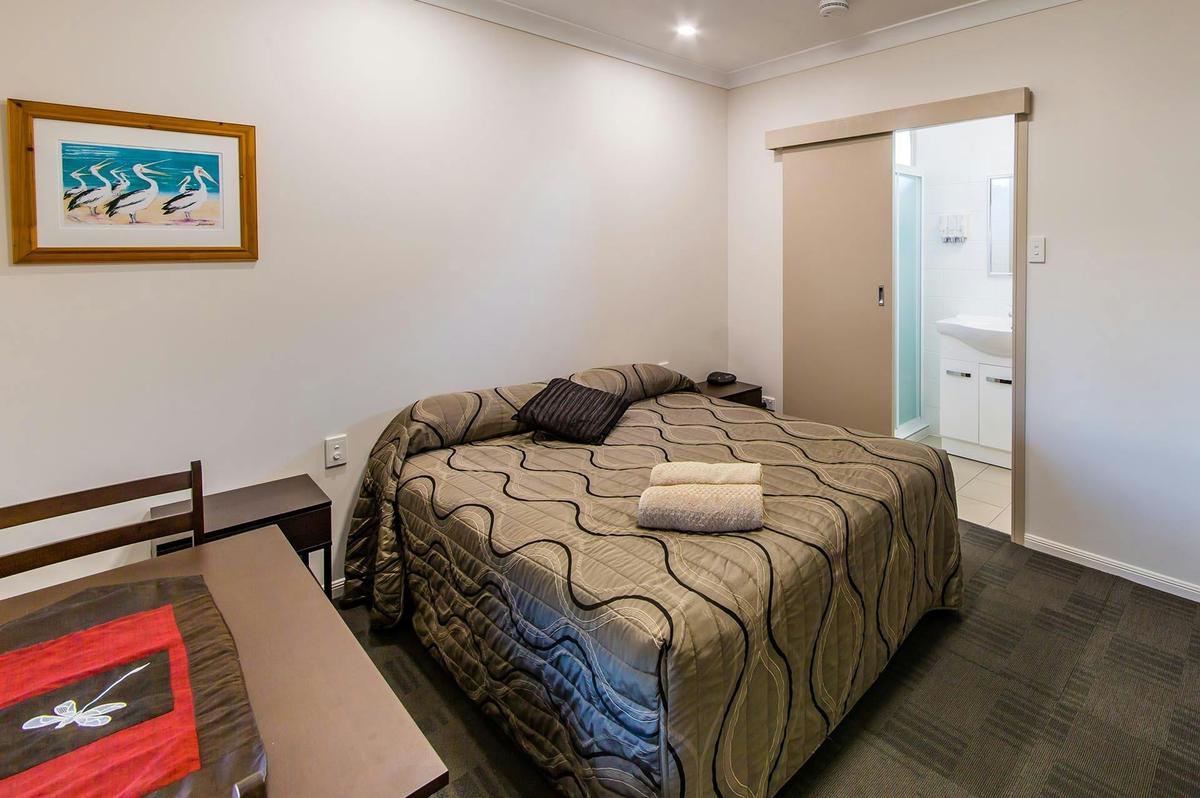 Refurbished Queen Room