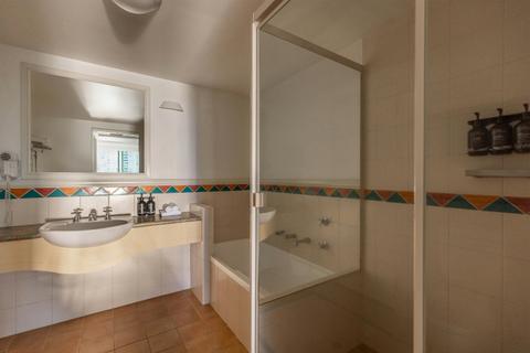 One Bedroom Apartment