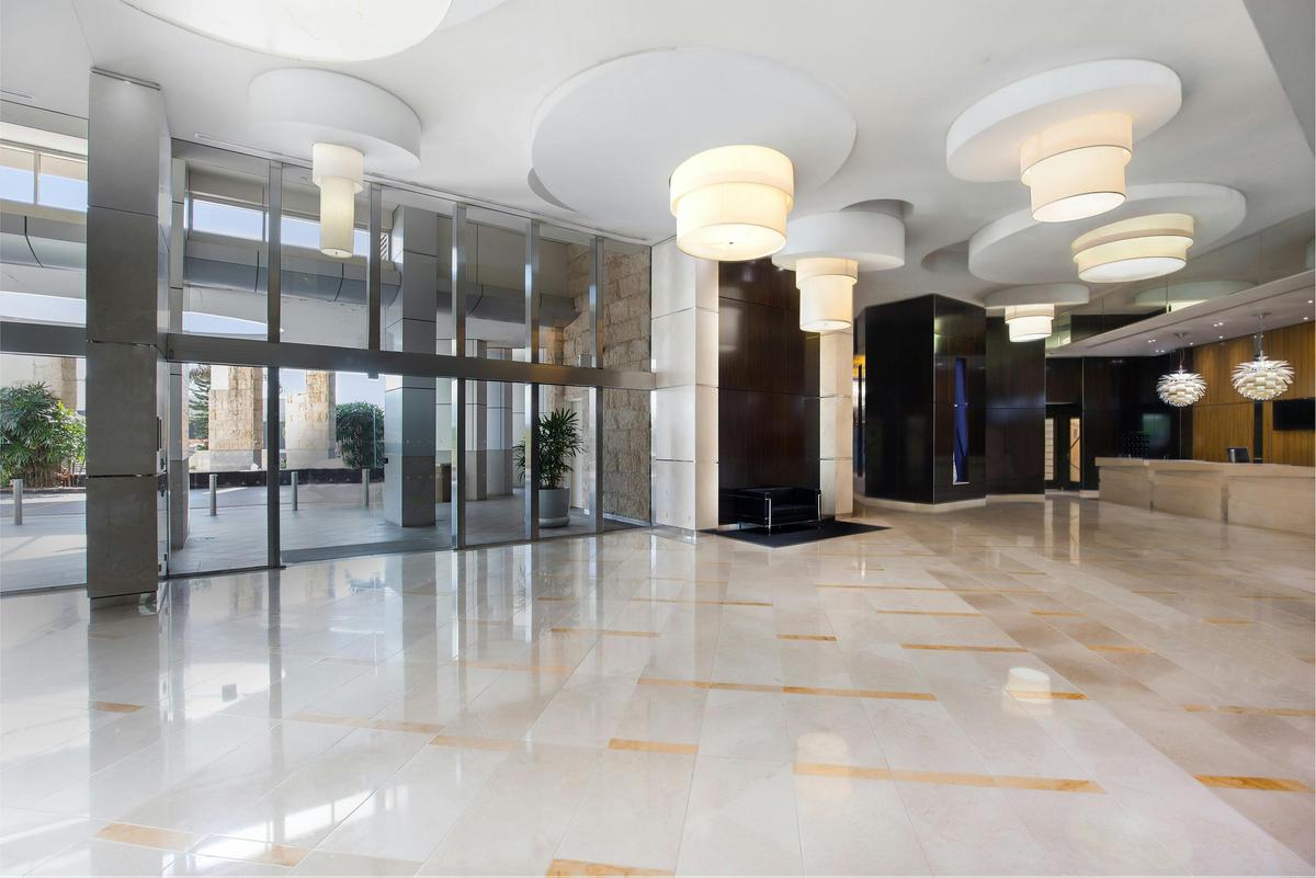 Mantra Towers of Chevron - Lobby
