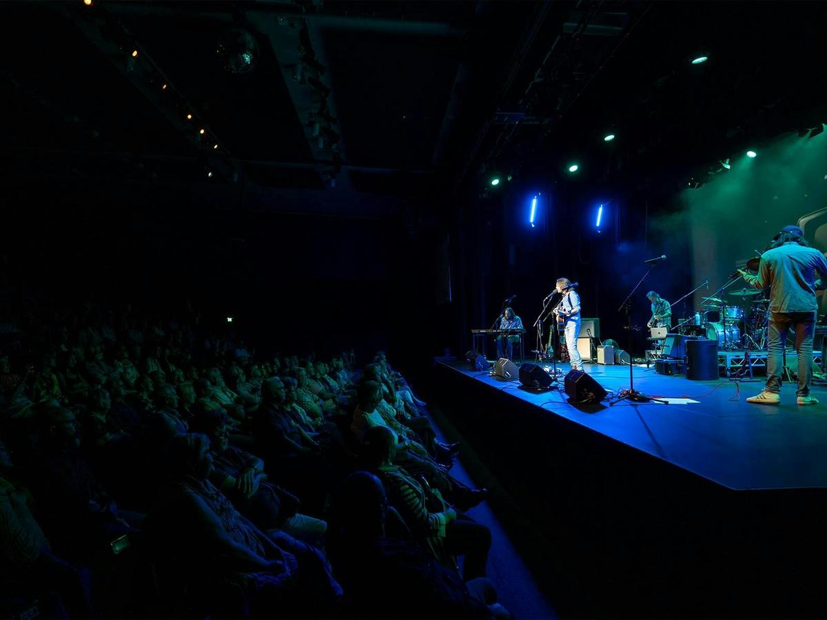 Logan Entertainment Centre