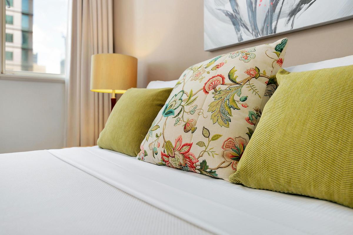 Hotel Queen Room