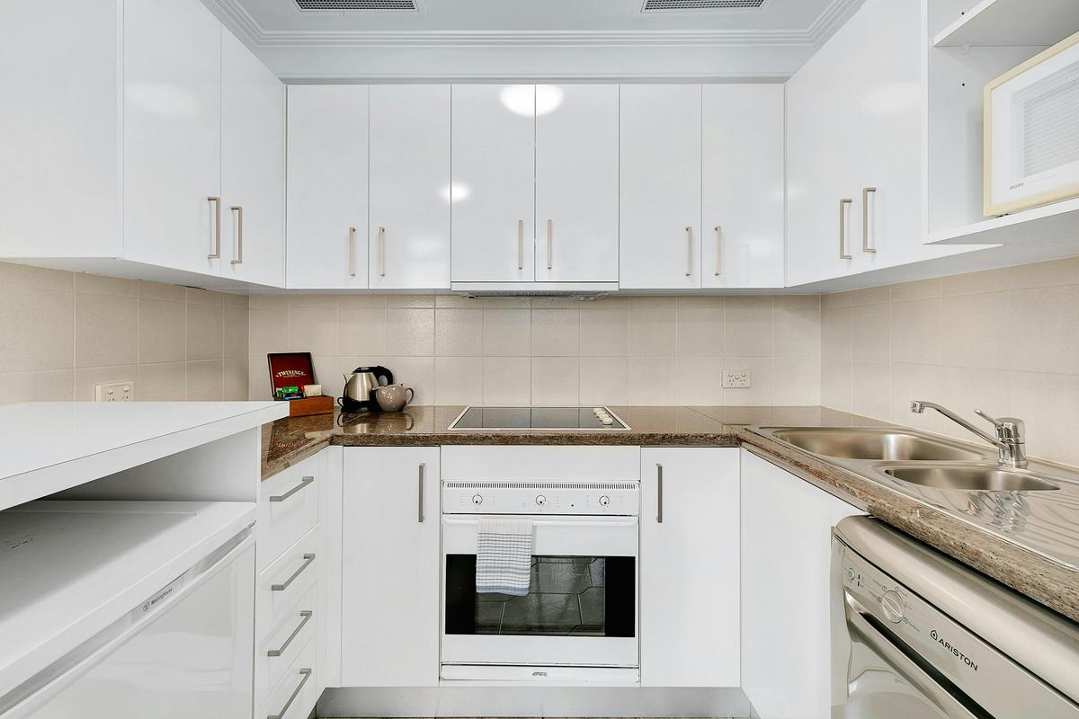 One Bedroom Apartment