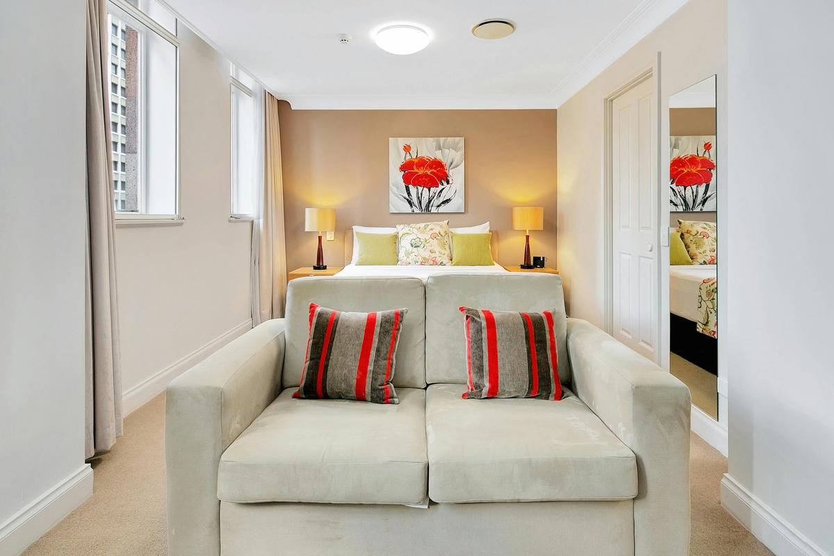 Hotel Queen Room
