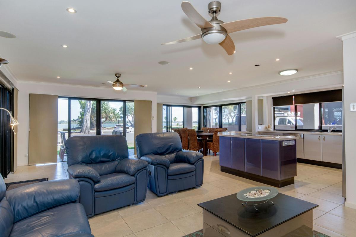 Lounge room