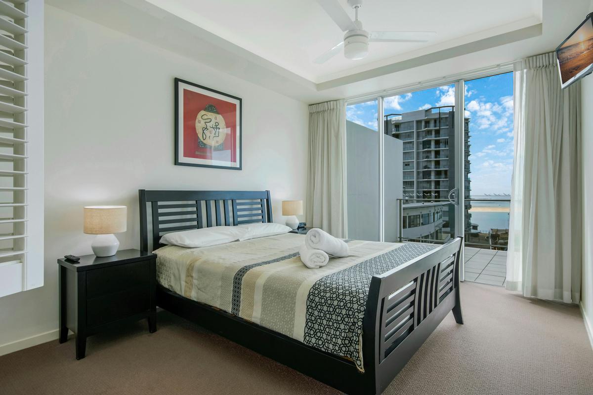 One Bedroom Apartment
