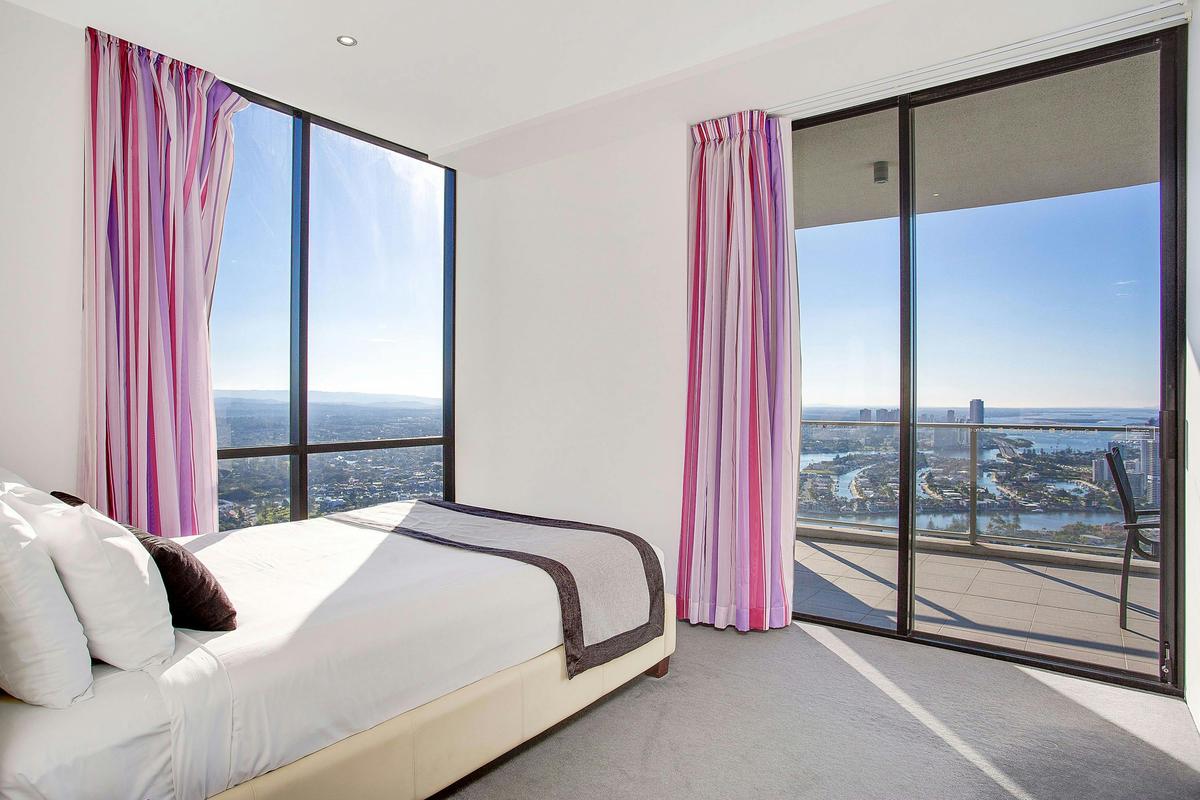 Three Bedroom Spa Apartment