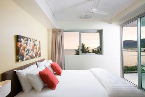 One Bedroom Apartment