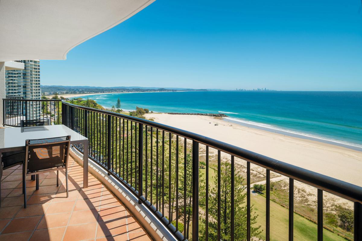 Two Bedroom Deluxe Ocean Apartment