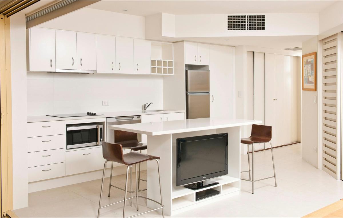 Two Bedroom Deluxe Poolside Apartment