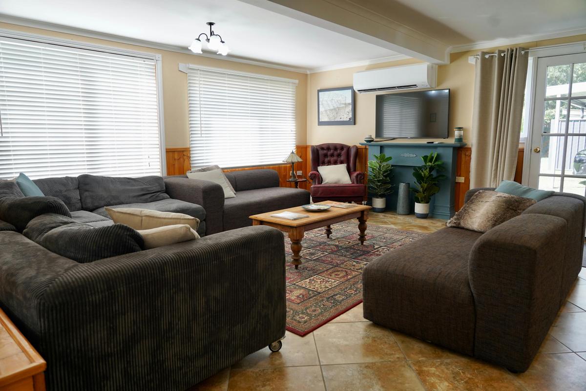Lounge room