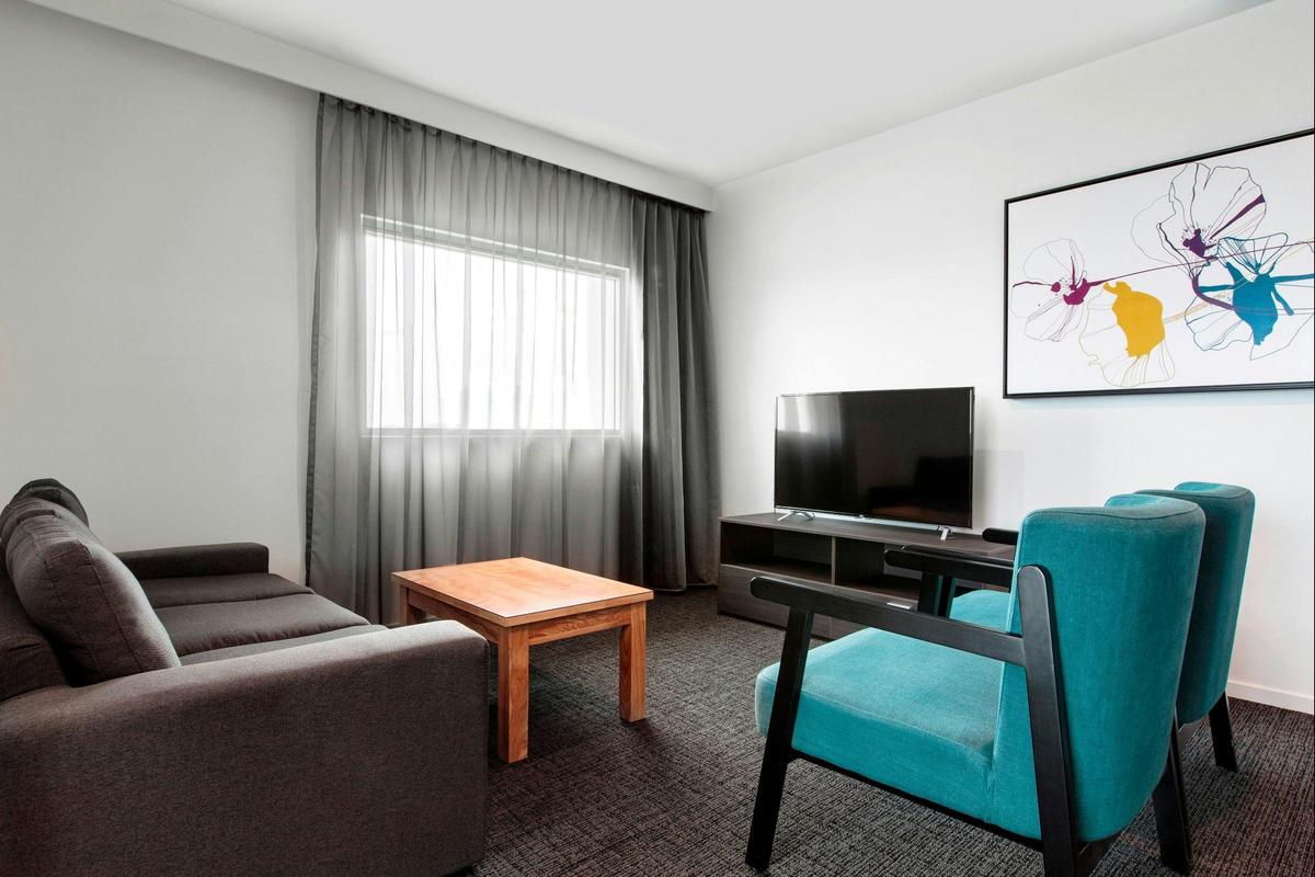 Executive Suite - Mercure Sunshine Coast Kawana Waters