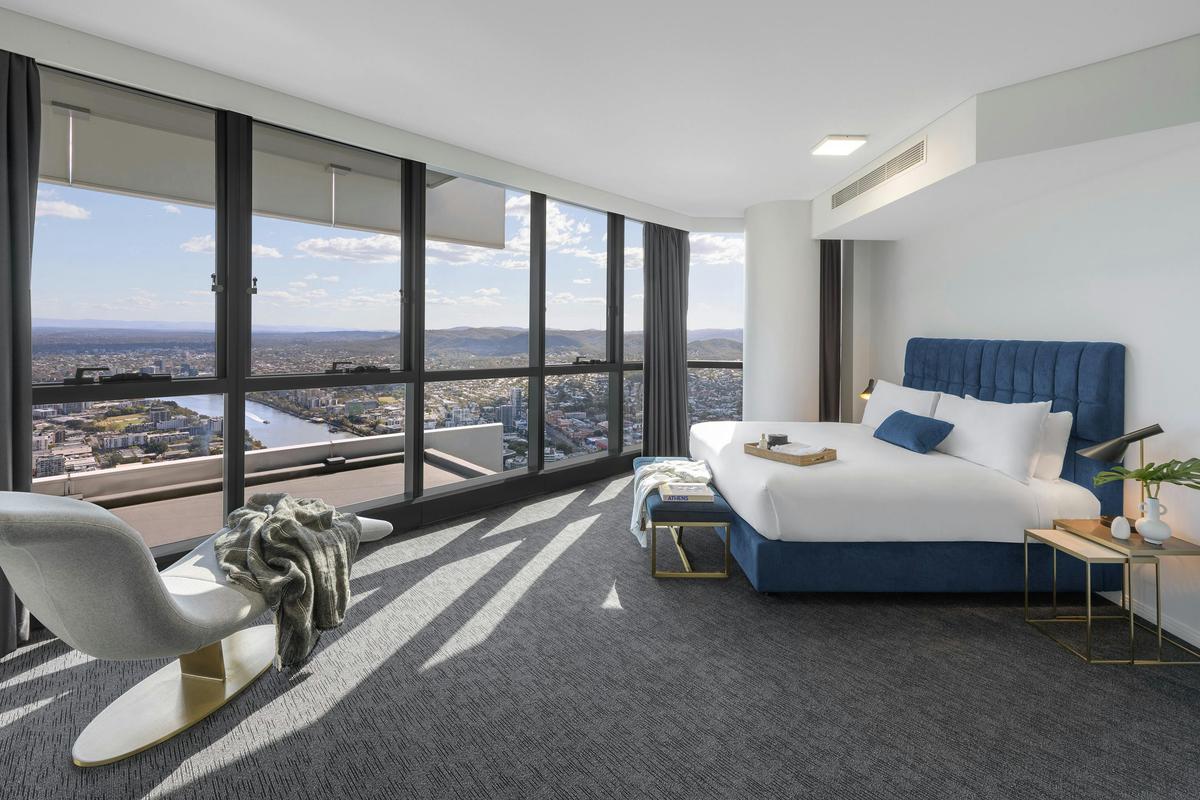 3 Bedroom South Bank Penthouse