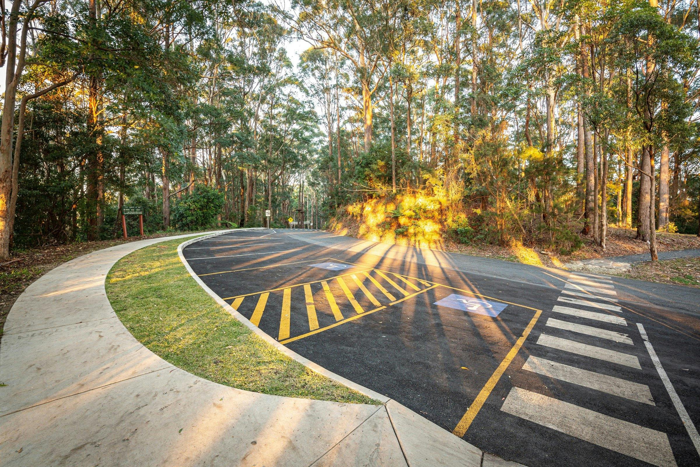 Parking at Sealy Lookout