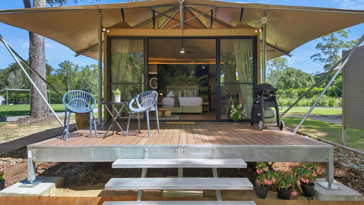 Misty Morning Escape! Luxe Tent