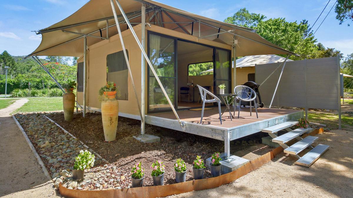 Misty Morning Escape! Luxe Tent