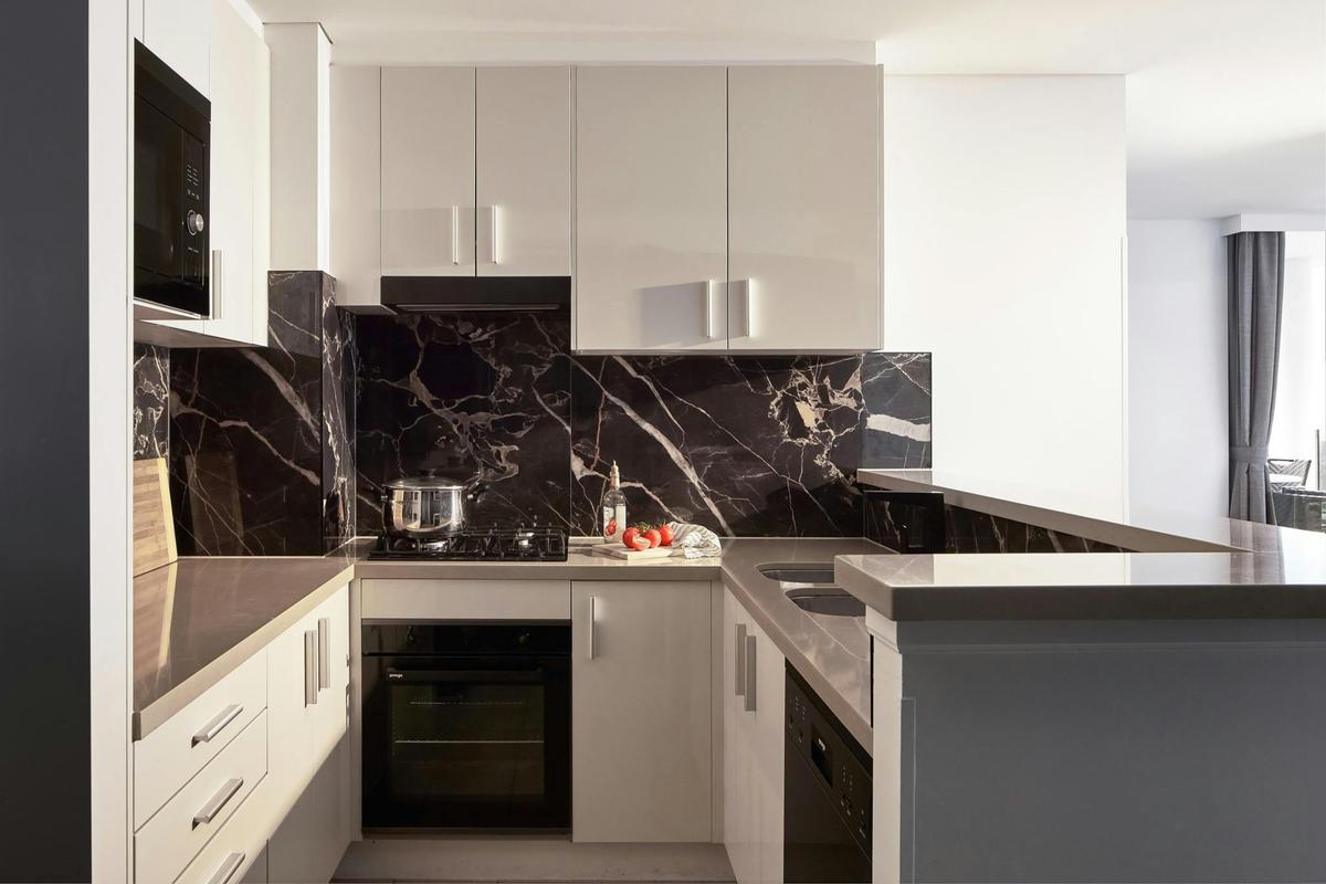 2 Bedroom Ocean Luxe Kitchen