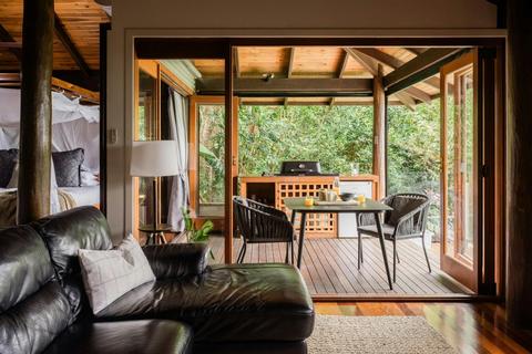 Lalique Cottage