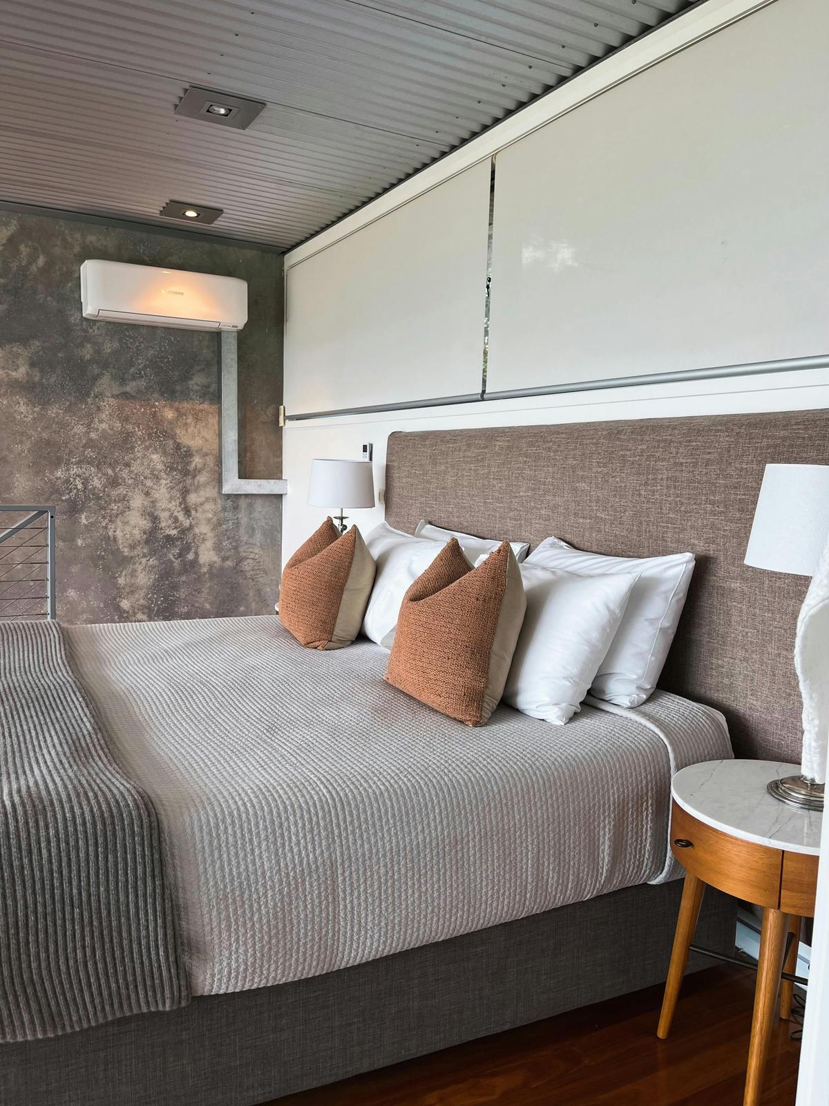 Mountain View Suites
