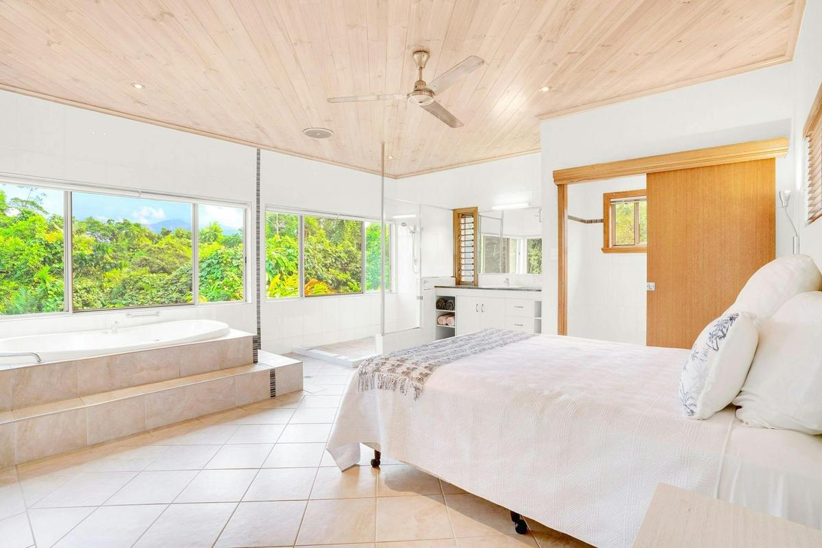 Mountain View Tropical Retreat