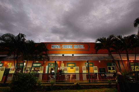 Mena Creek Hotel