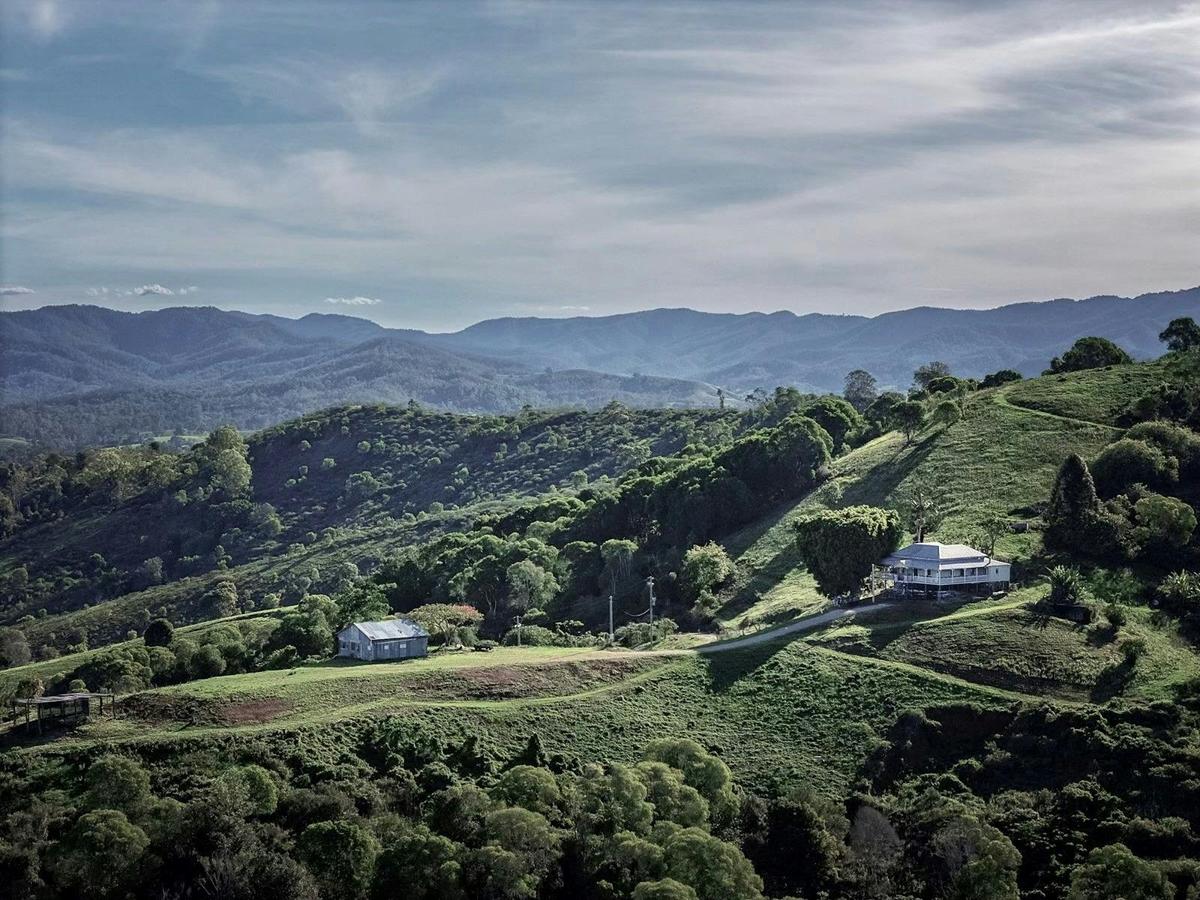 farm stay near brisbane