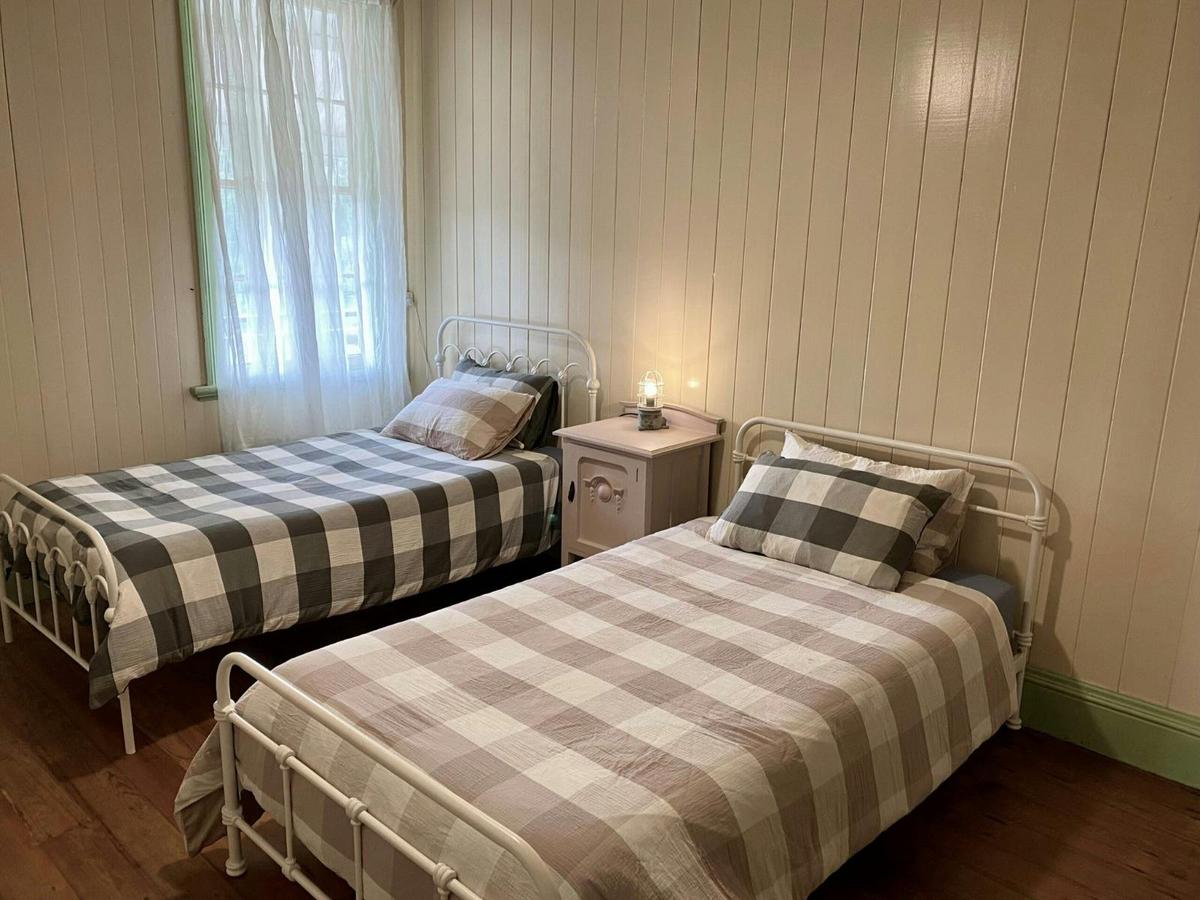 farm stay near brisbane