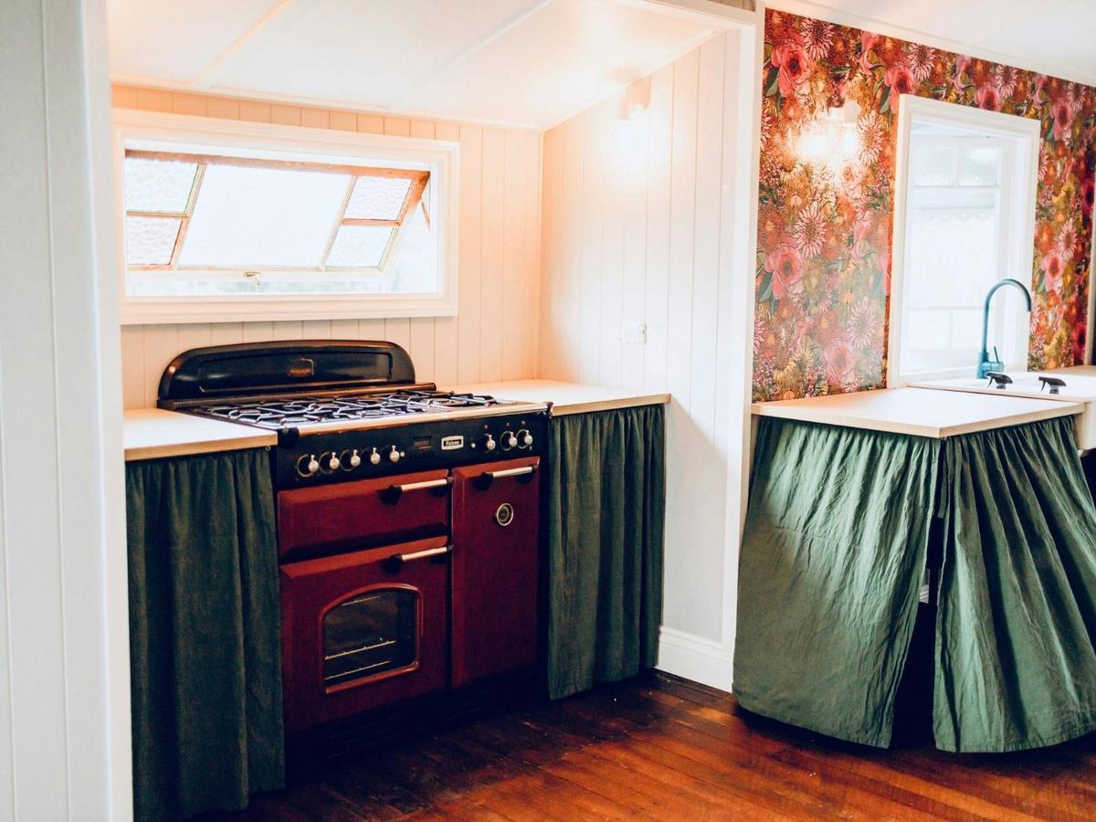 farm stay near brisbane