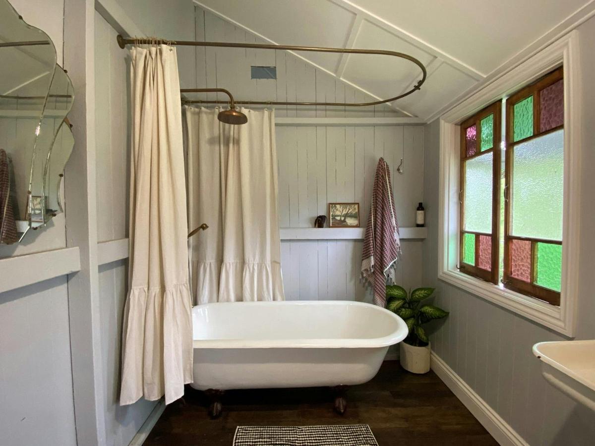 farm stay near brisbane