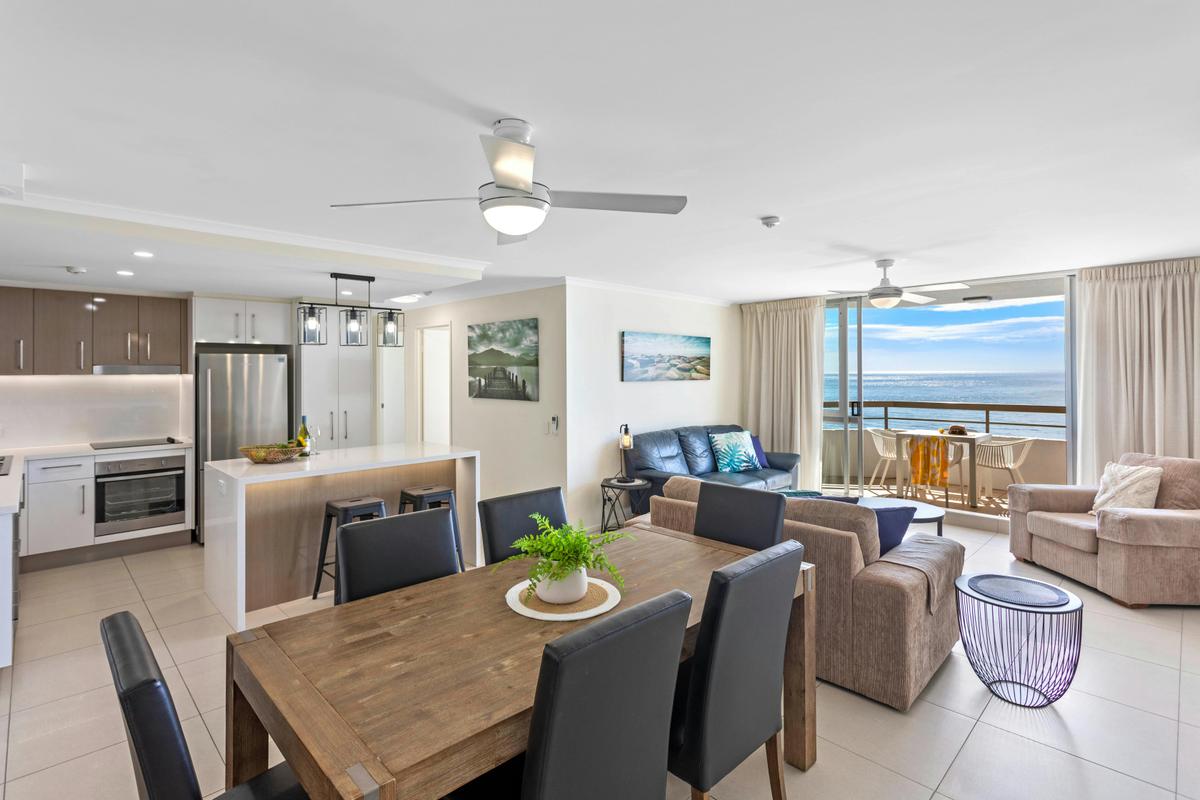 1 Bedroom Apartment - Panoramic Ocean View