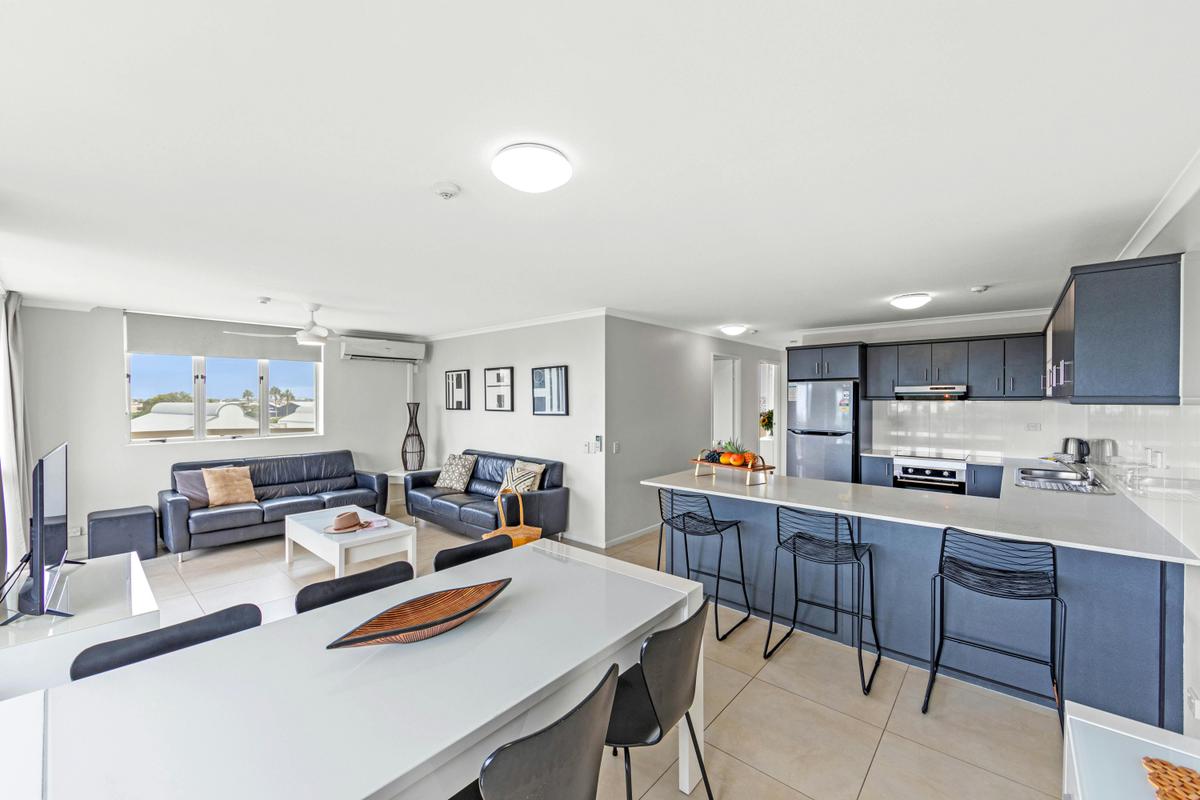 3 Bedroom Apartment - Pool and Garden View