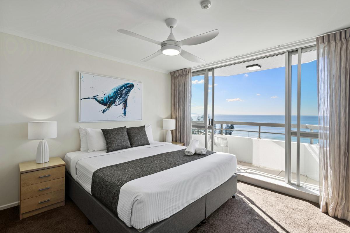 1 Bedroom Apartment - Panoramic Ocean View
