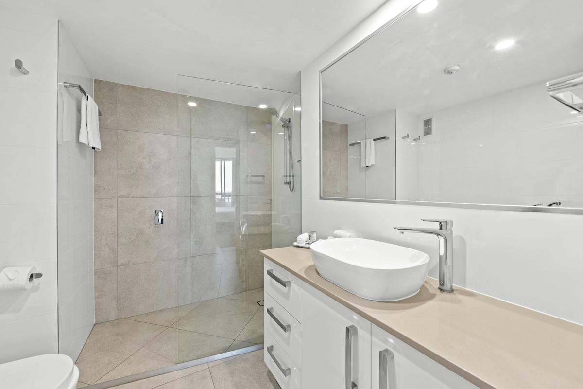 1 Bedroom Apartment - Ocean View