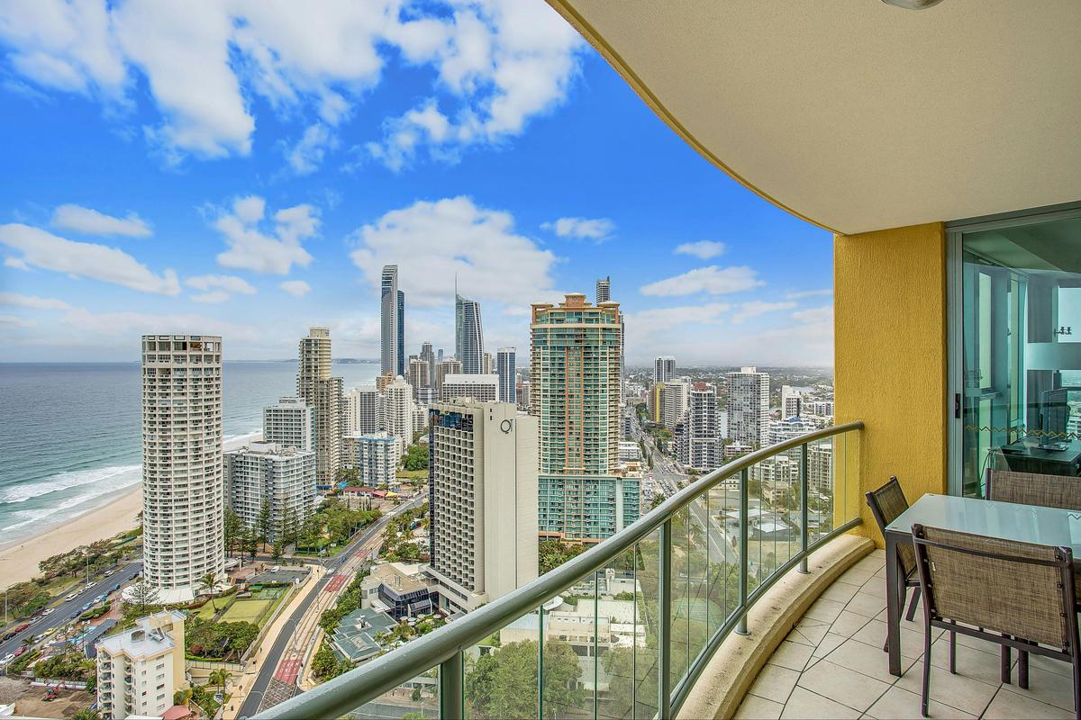 Three Bedroom Ocean View Apartment
