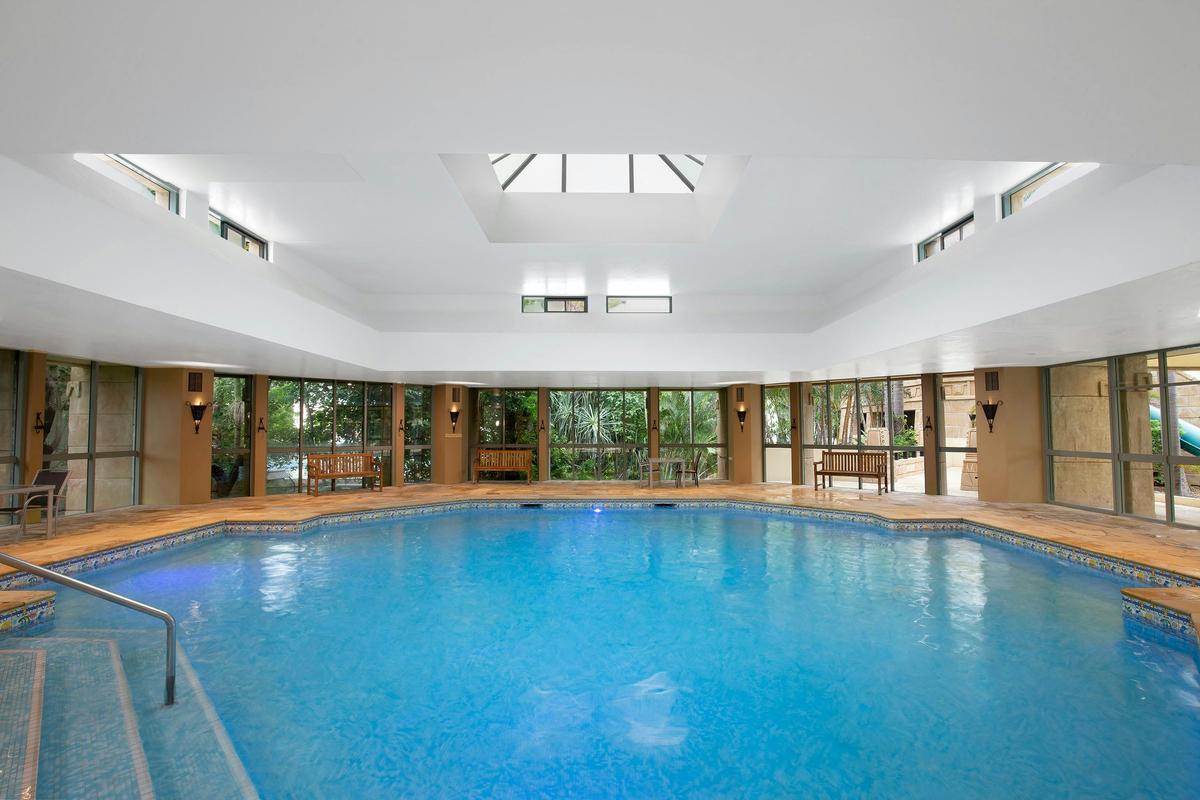 Mantra Sun City - Indoor Swimming Pool