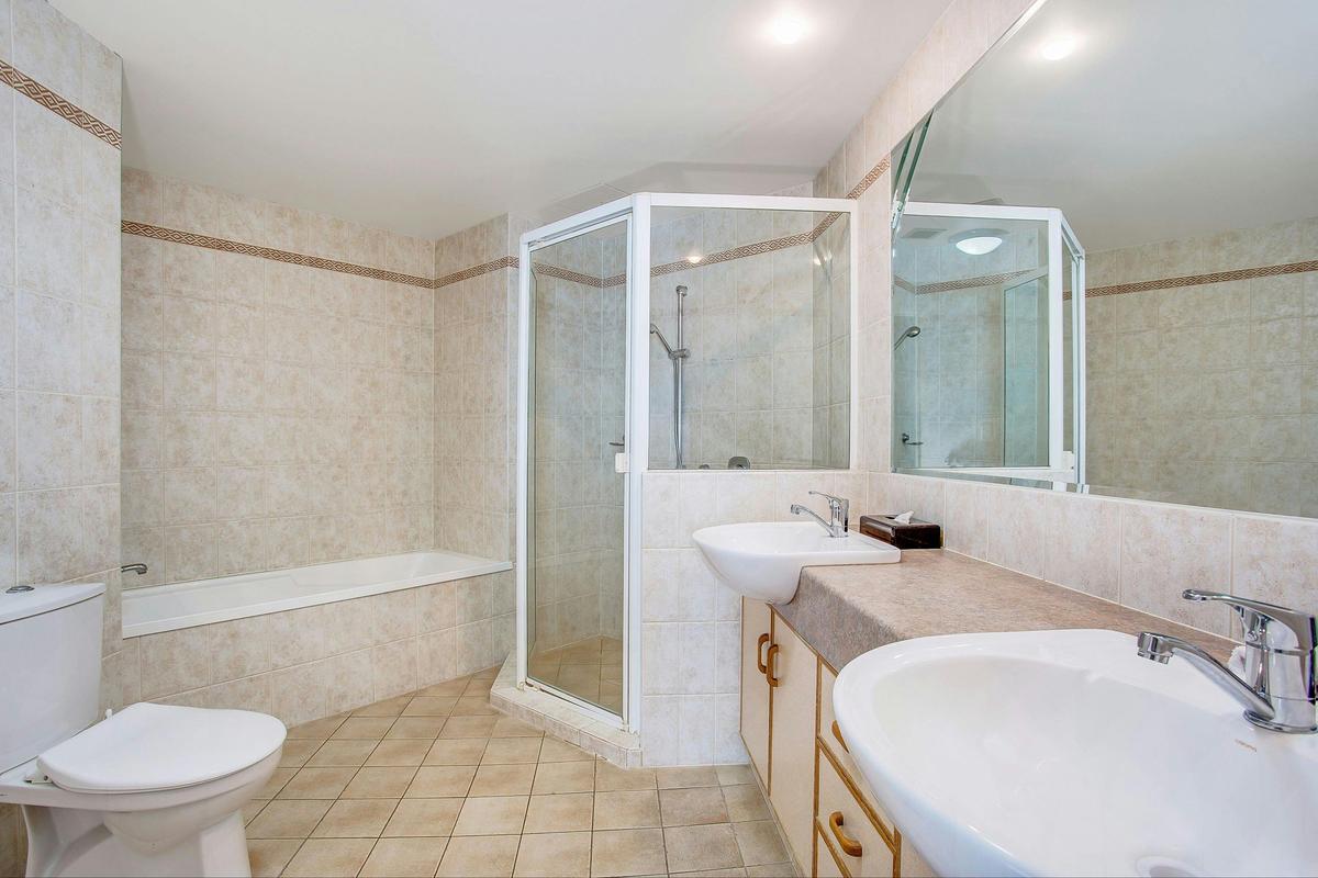 One Bedroom Ocean View Apartment