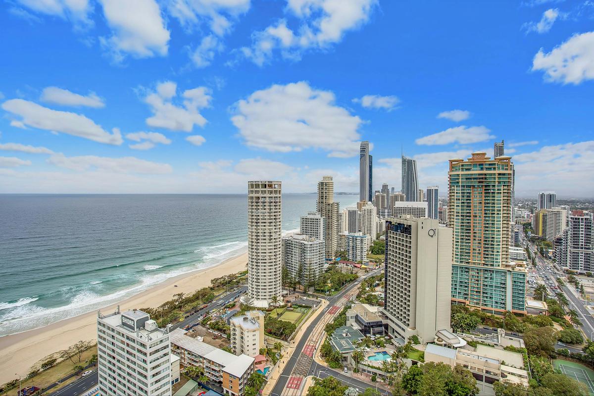 Three Bedroom Ocean View Apartment