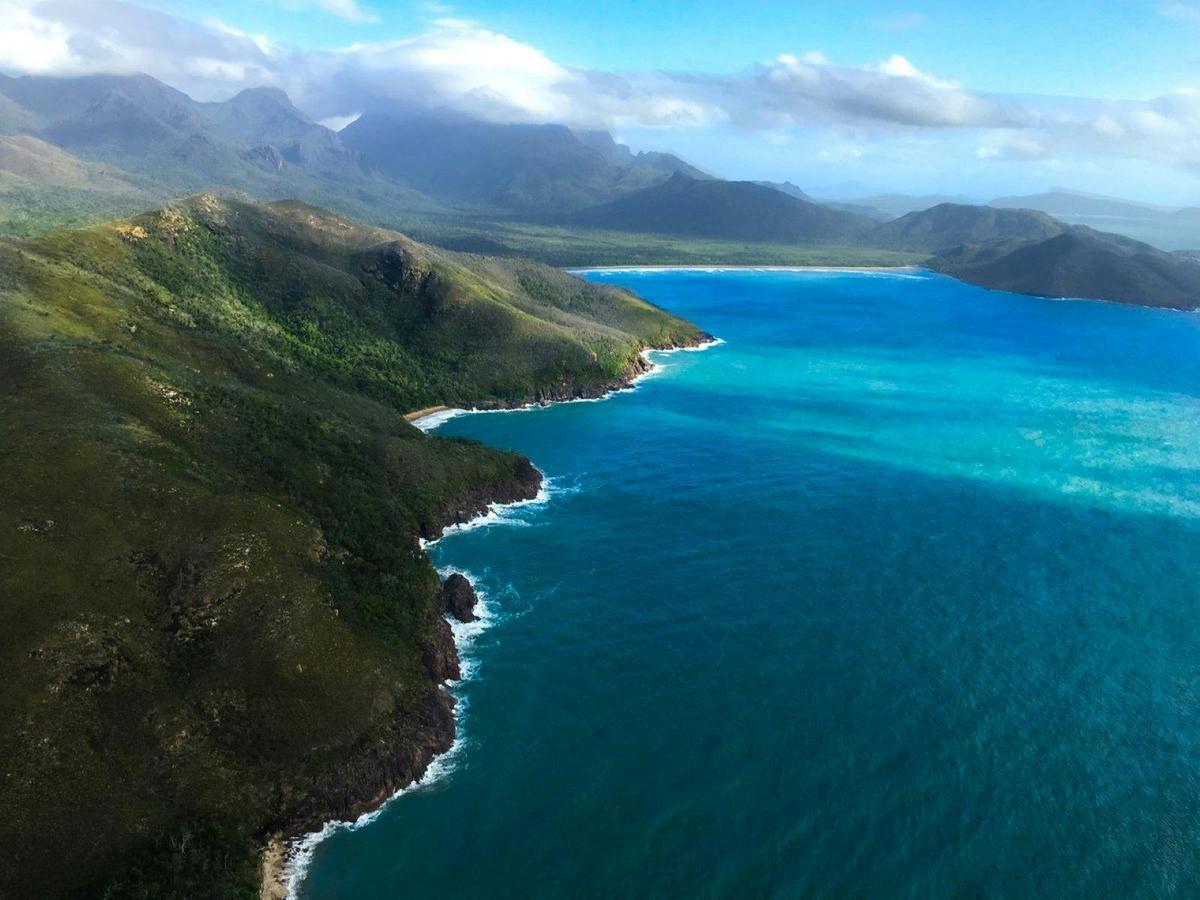 Townsville - 90 Minute Scenic Flight - Hinchinbrook Island
