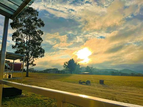 Mountview Wines Powered Caravan Sites