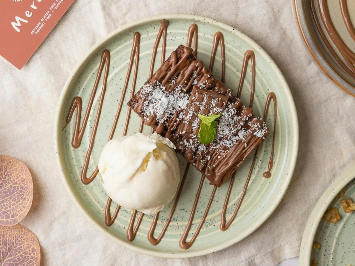Merak Hand-Crafted Brownie