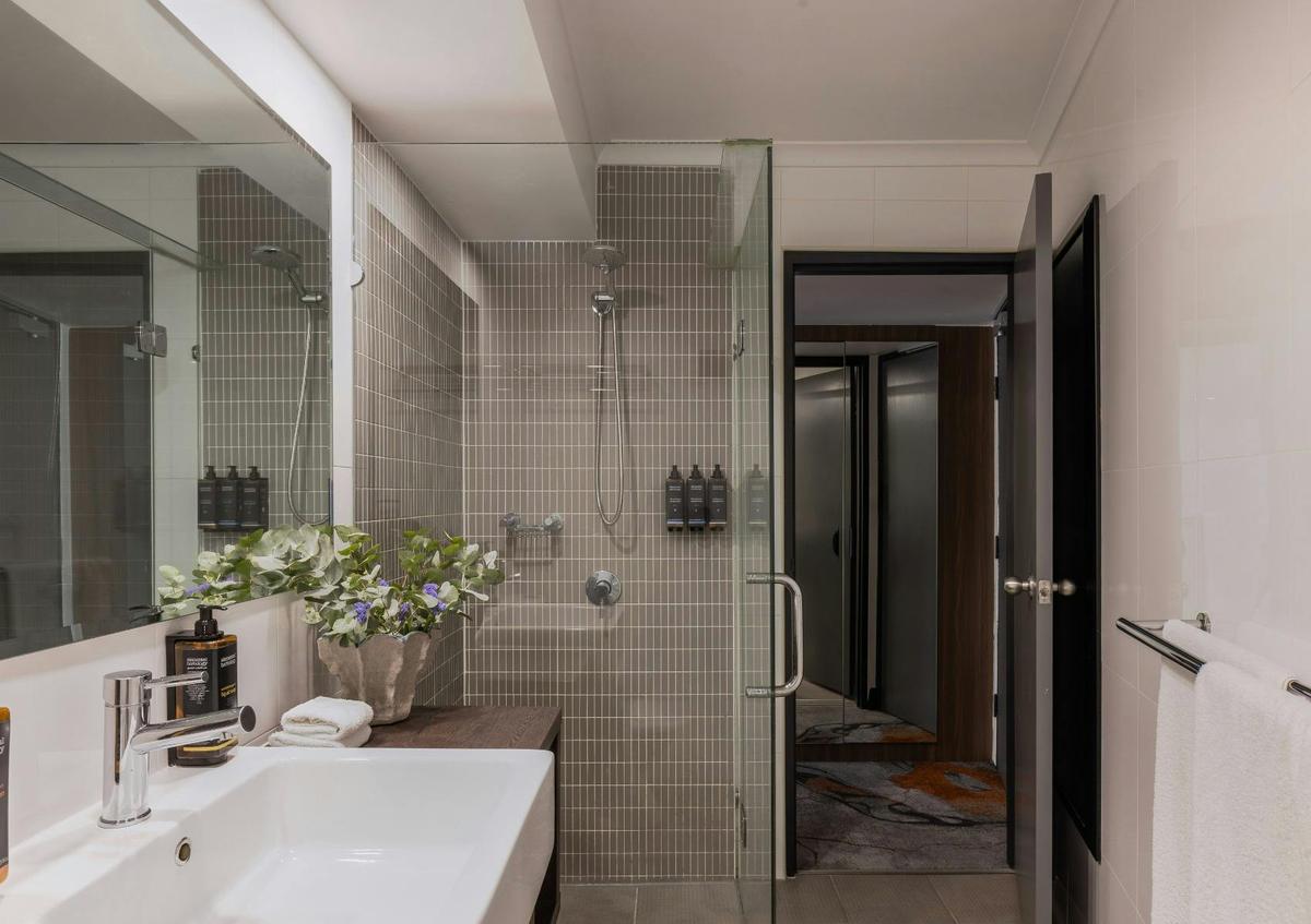 Deluxe Room Poolside with Terrace