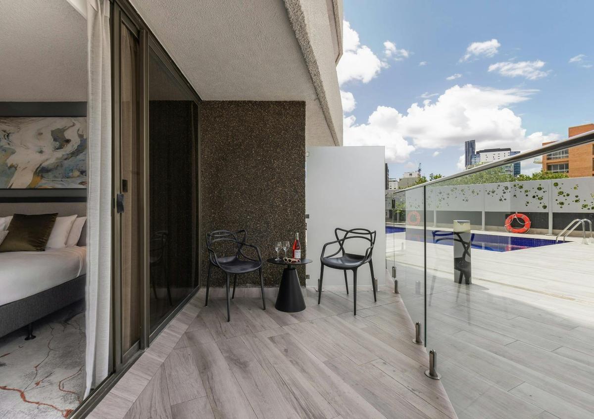 Deluxe Room Poolside with Terrace
